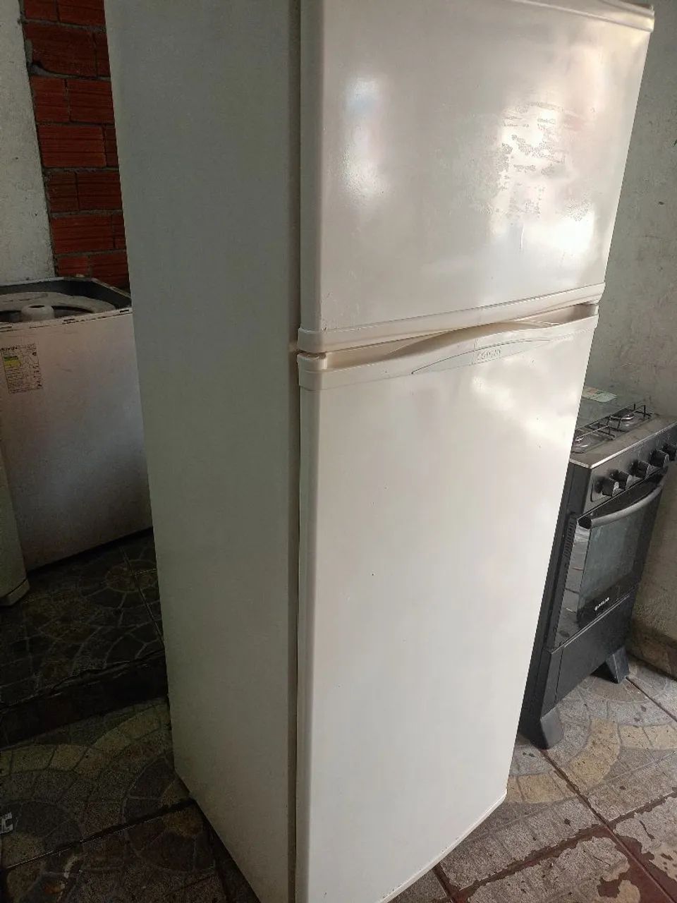 Geladeira cônsul funcionando perfeitamente 