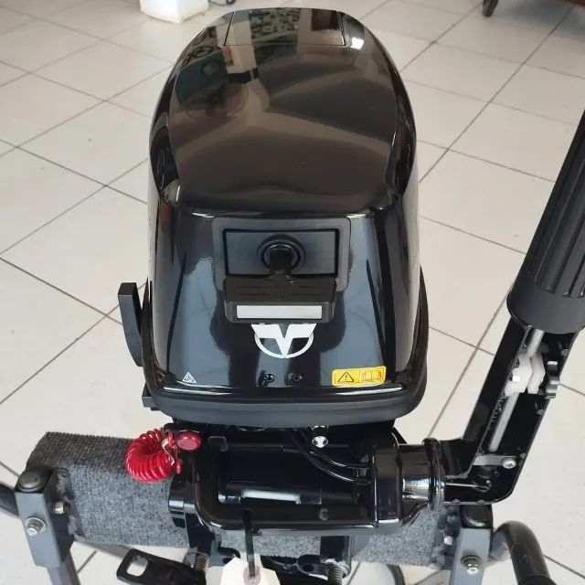 Motor de Popa Tohatsu 9.8HP - Foto 4