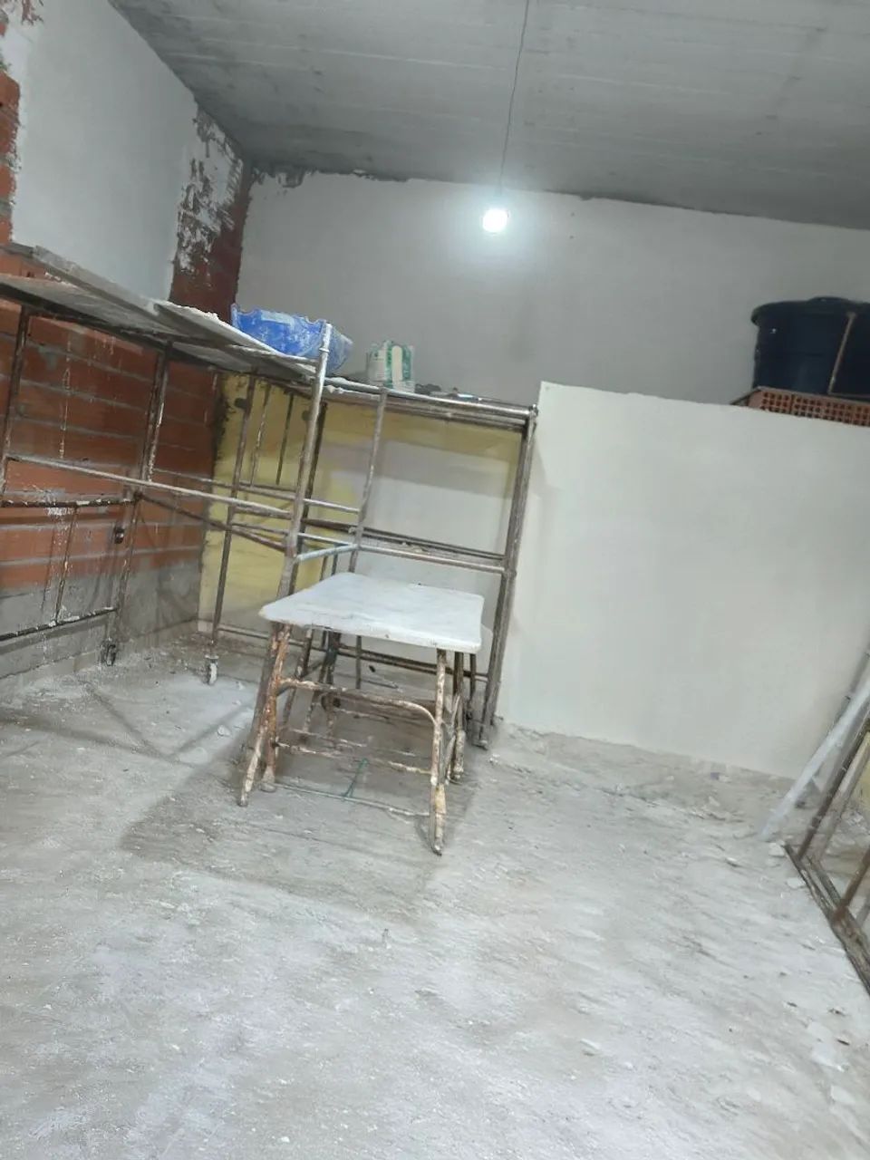 Gesso liso e rebaixamento de teto. - Foto 5