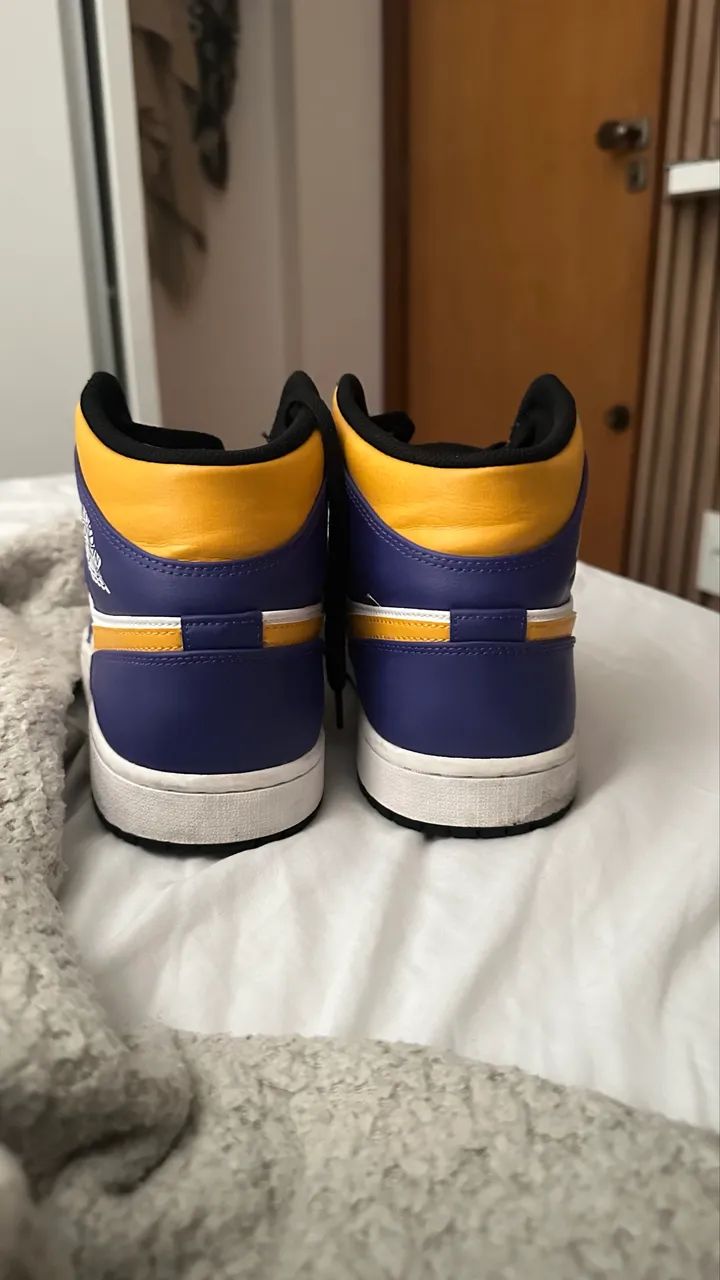 Air Jordan 1 Mid ?Lakers? - Foto 2