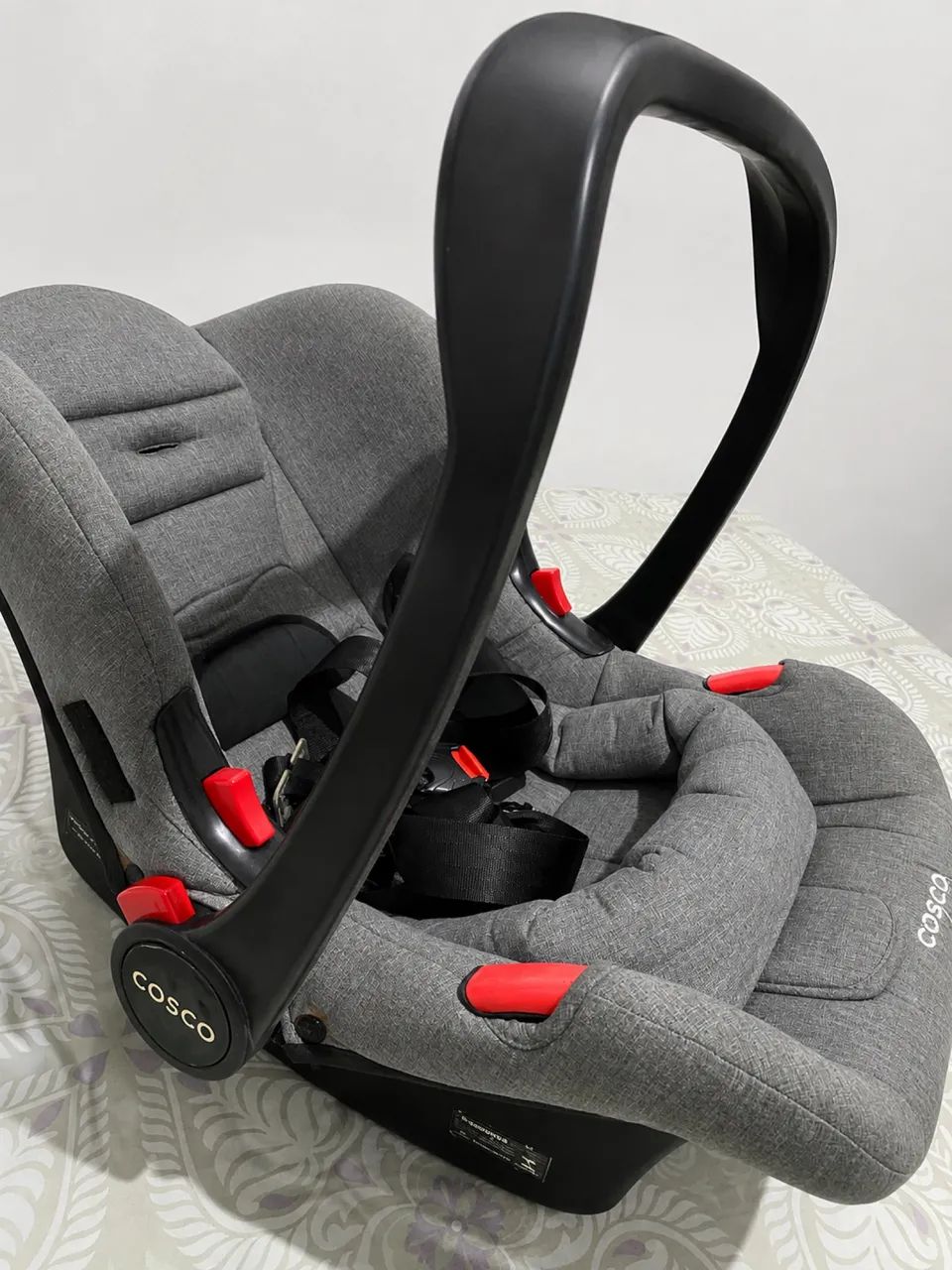 Vendo bebê conforto 