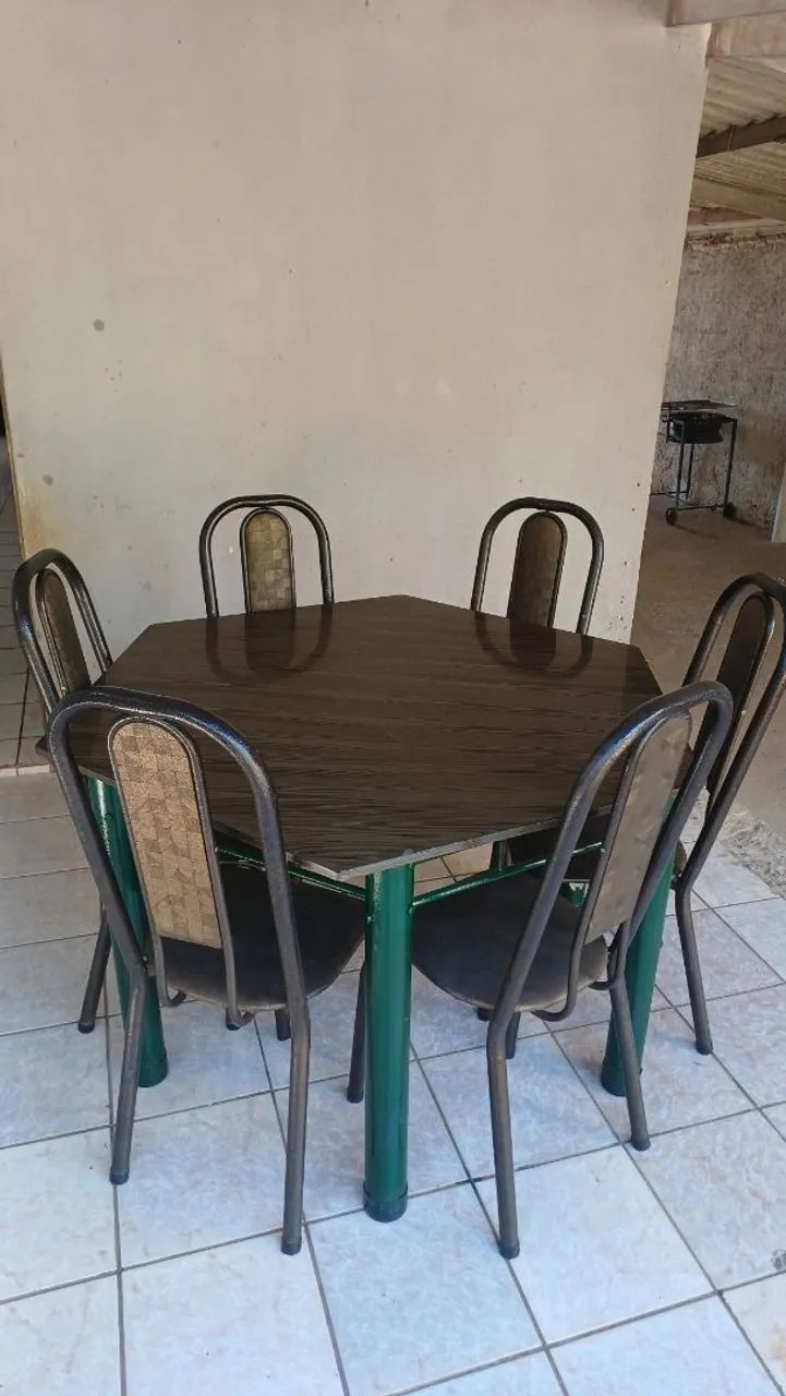 Mesa de 6 cadeiras  de ferro com tampão de mármore  - Foto 3