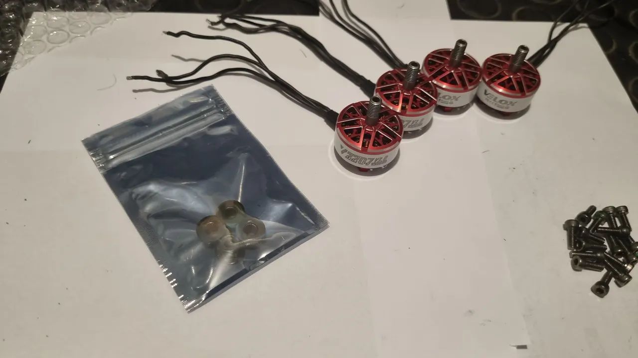 Motores drone FPV Velox V2207 v3.0 2050 kv
