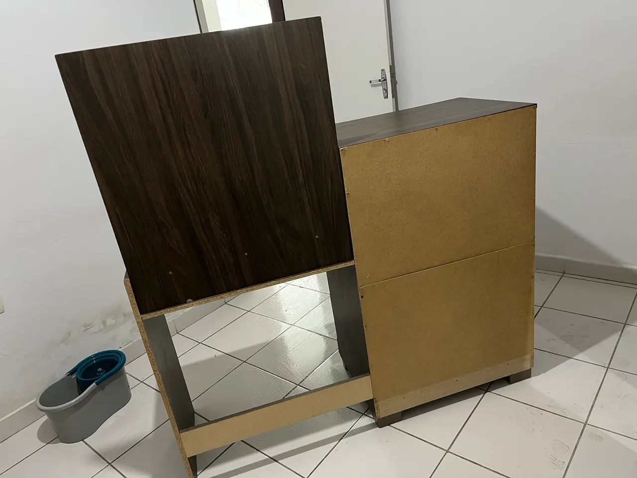 Vendo Cômoda com espelho - Foto 4