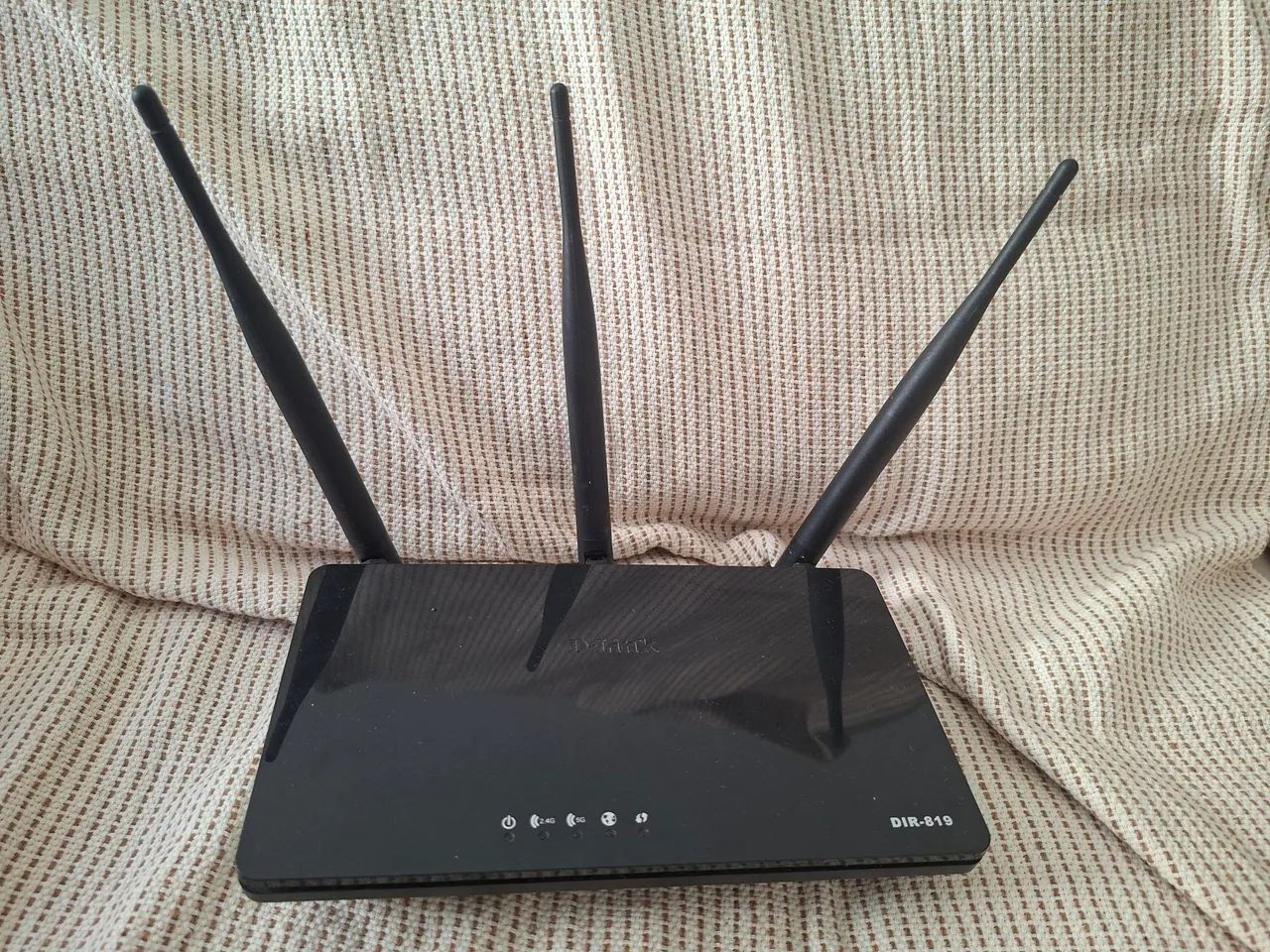 Roteador e repetidor dlink Semi-novo 