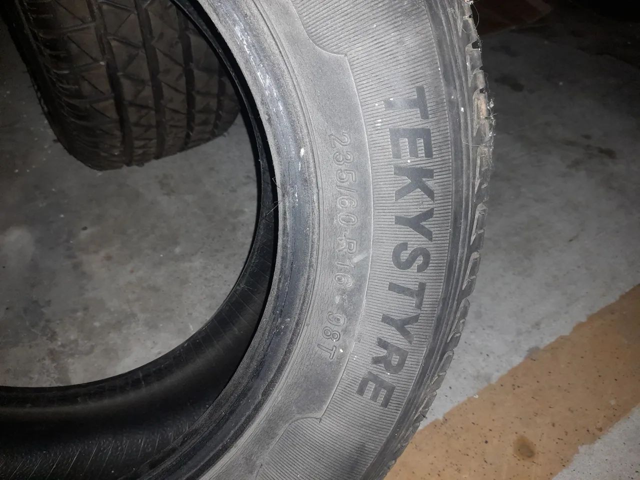Pneu Remold Tekystyre