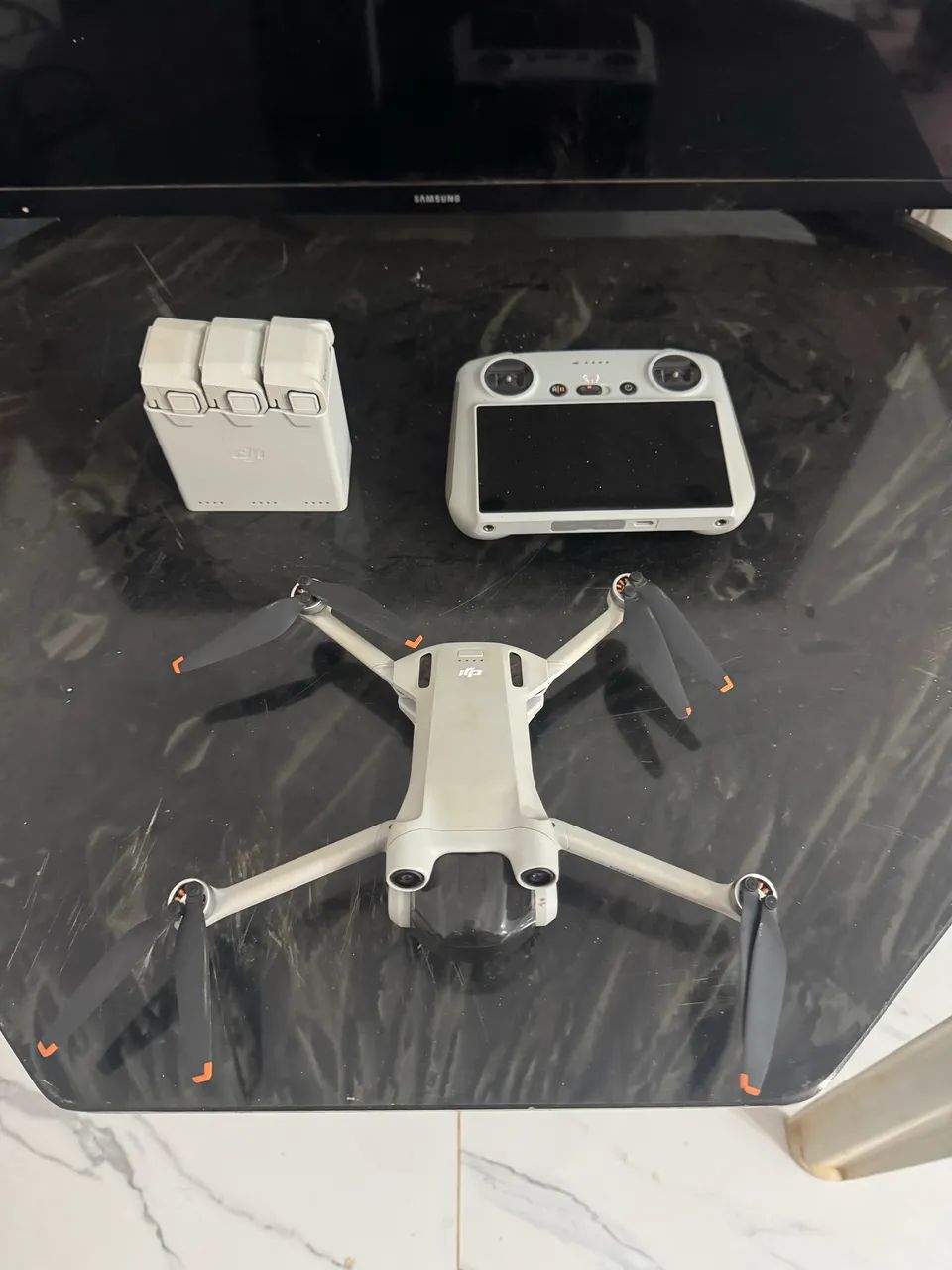 Drone mini 3 pro + kit fly more + RT com tela  - Foto 3