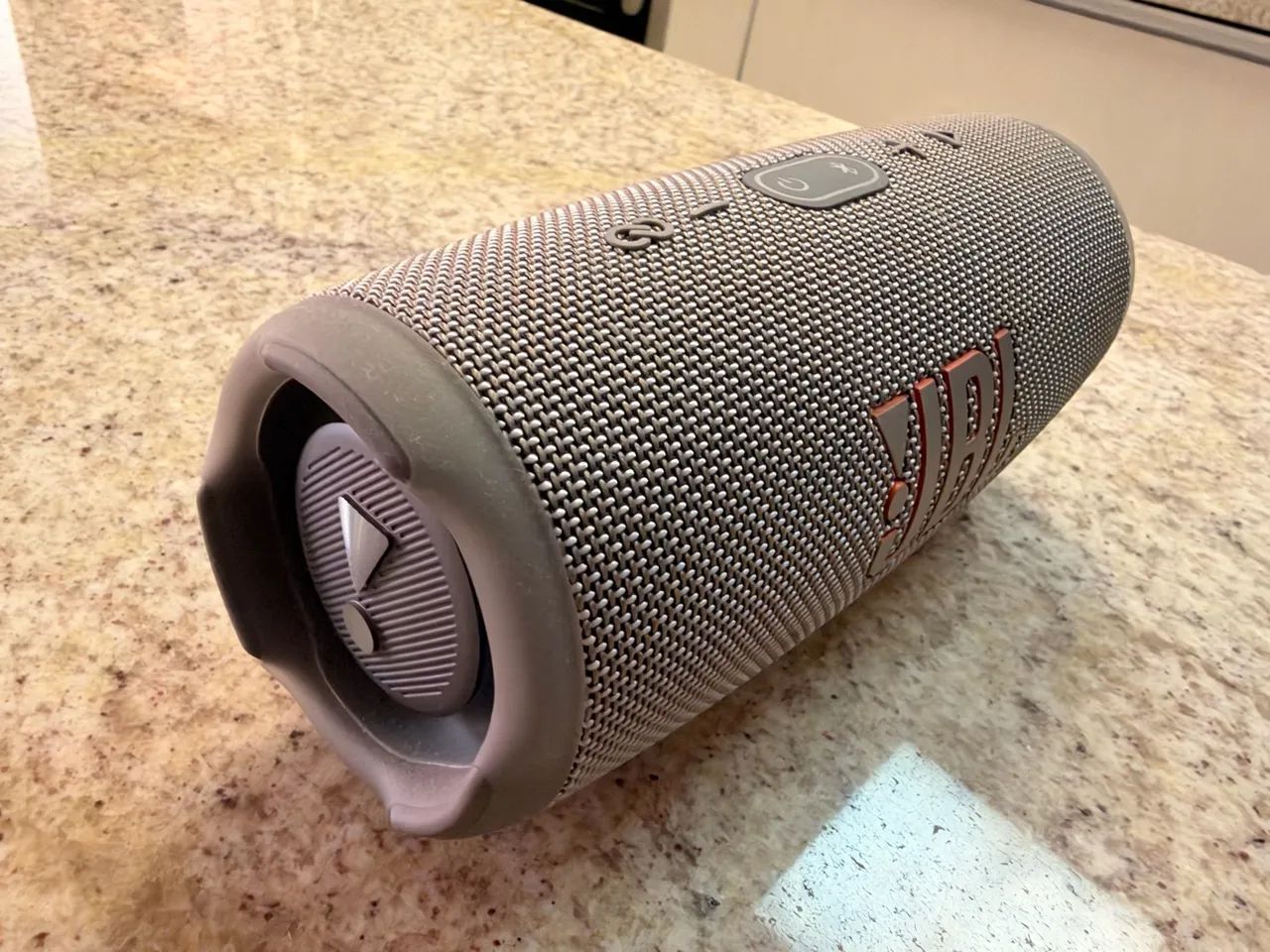 Vendi JBL charge 5 cinza  - Foto 2