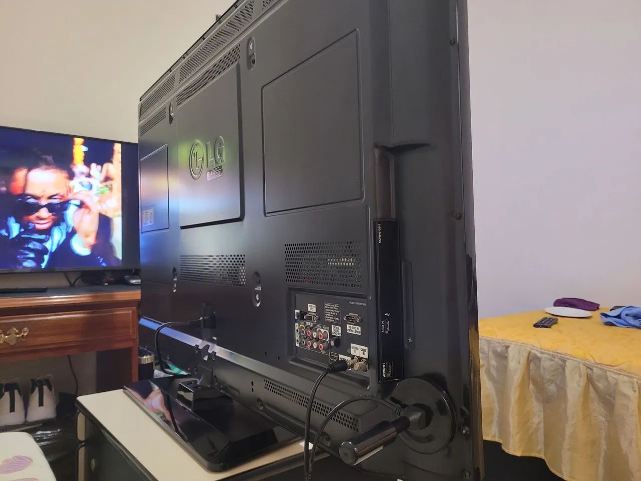 Tv LG -  plasma  50 polegadas.  - Foto 5