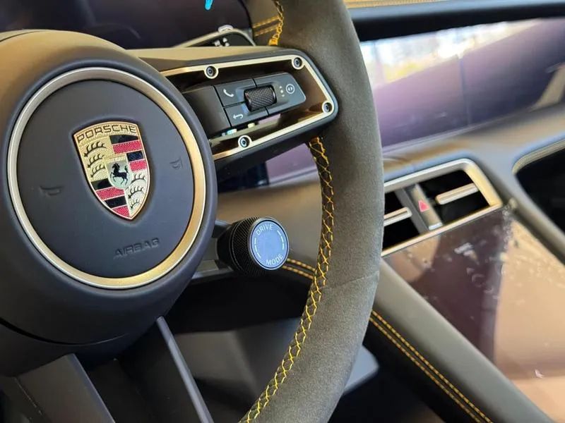 Porsche Taycan GTS (elétrico) 2023 - Foto 3