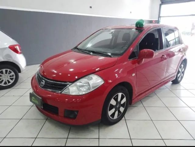 Nissan Tiida 2013