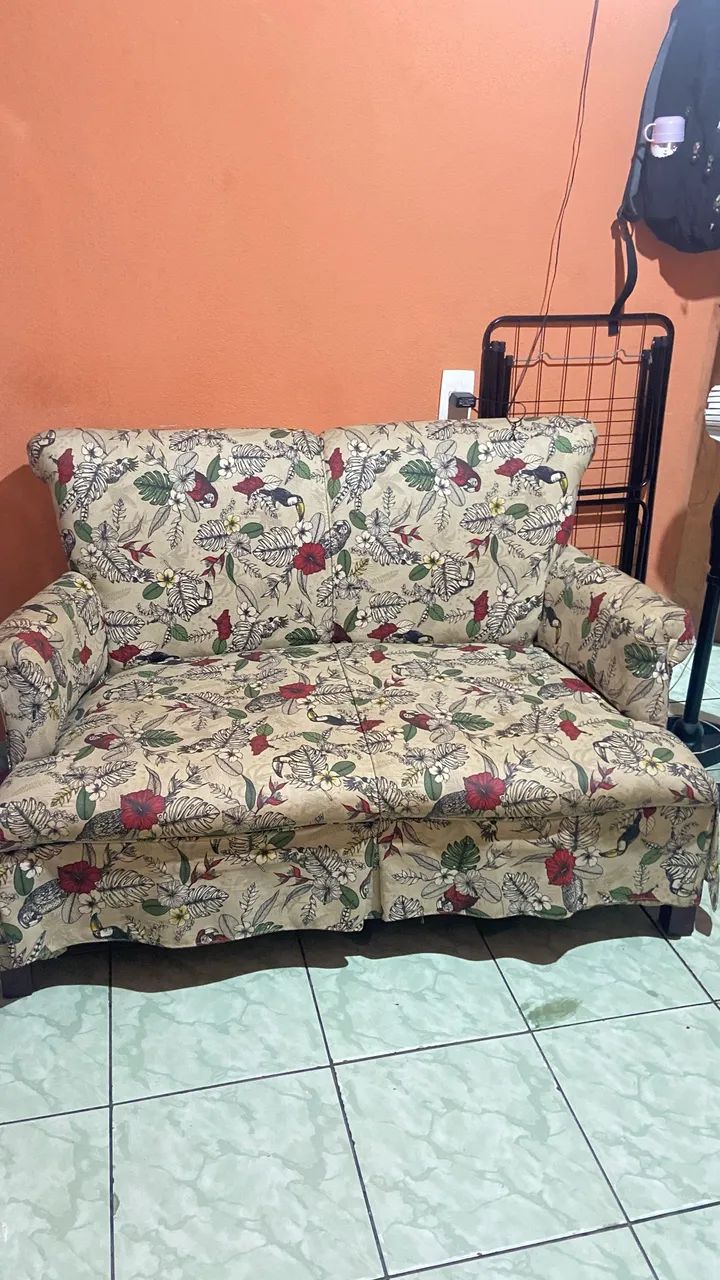 Sofá de 2 Lugares Estampado Floral  - Foto 2