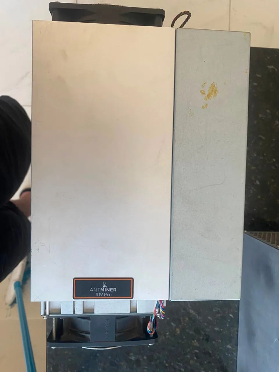 Antminer S19 Pro 104-110TH/s Usada - Minerador Bitcoin ASIC - Funcionando - Foto 2