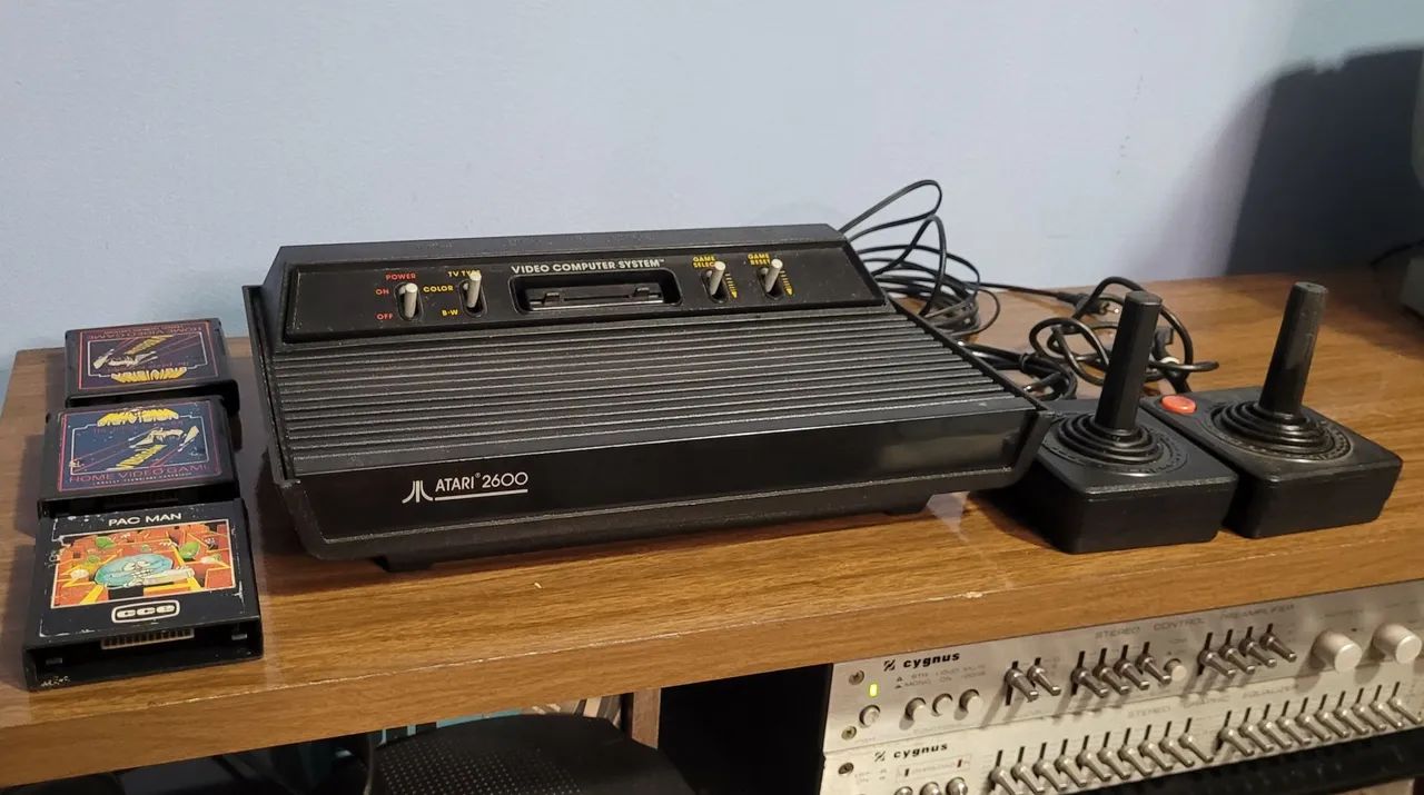 Atari 2600 Polyvox com maletinha de época  - Foto 3