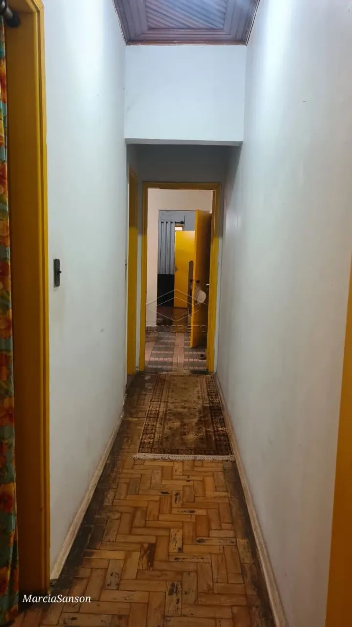 Casa com excelente localização e potencial para uso comercial. - Foto 5