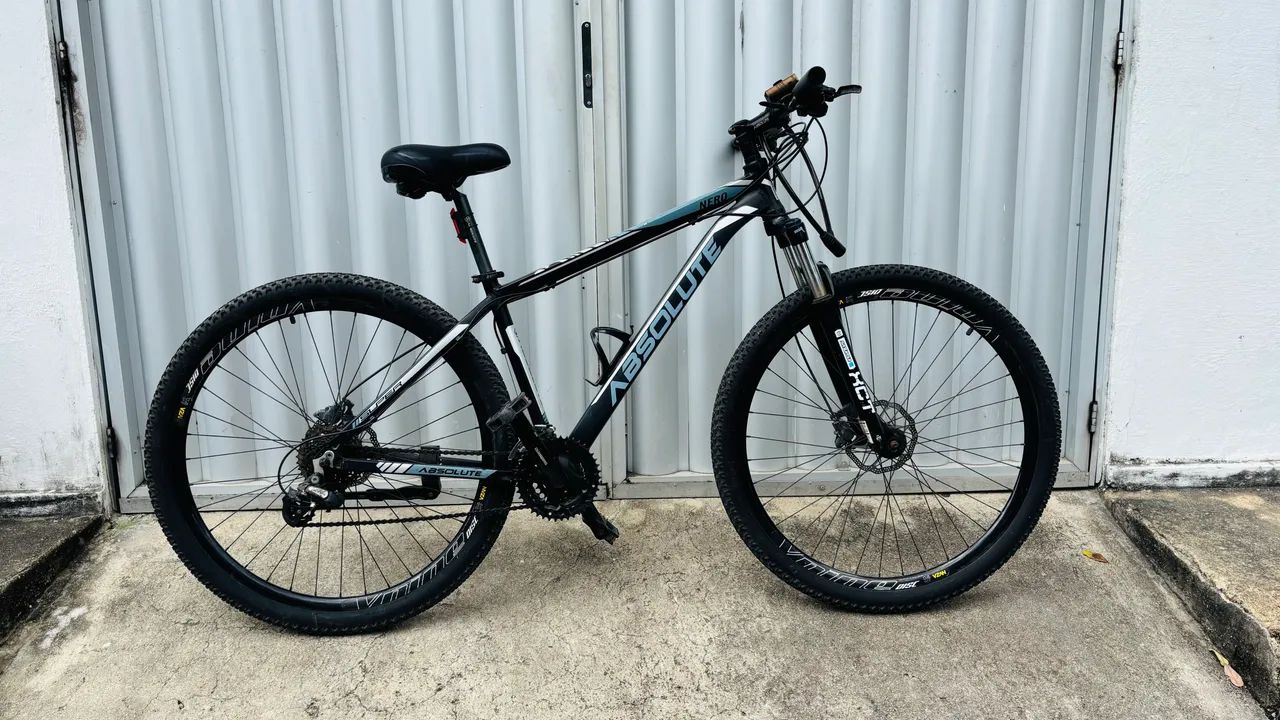 Bicicleta Absolute Nero Shimano