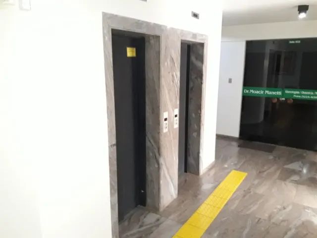 Sala Comercial com ótima localização na Z 04, av. Curitiba, próximo à Praça 7 de Setembro - Foto 4
