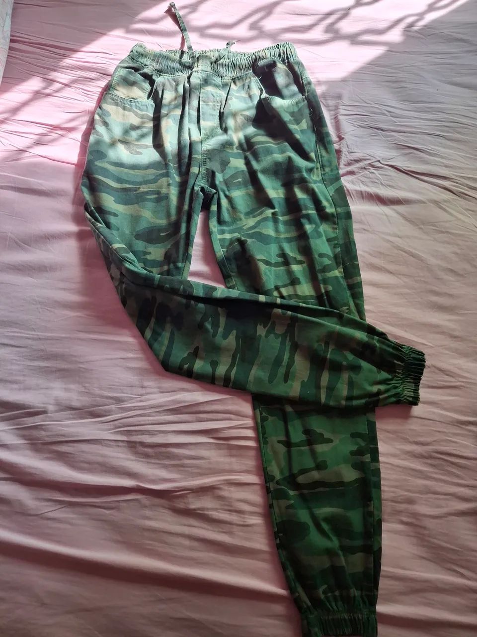 Calça verde masculina tam 42
