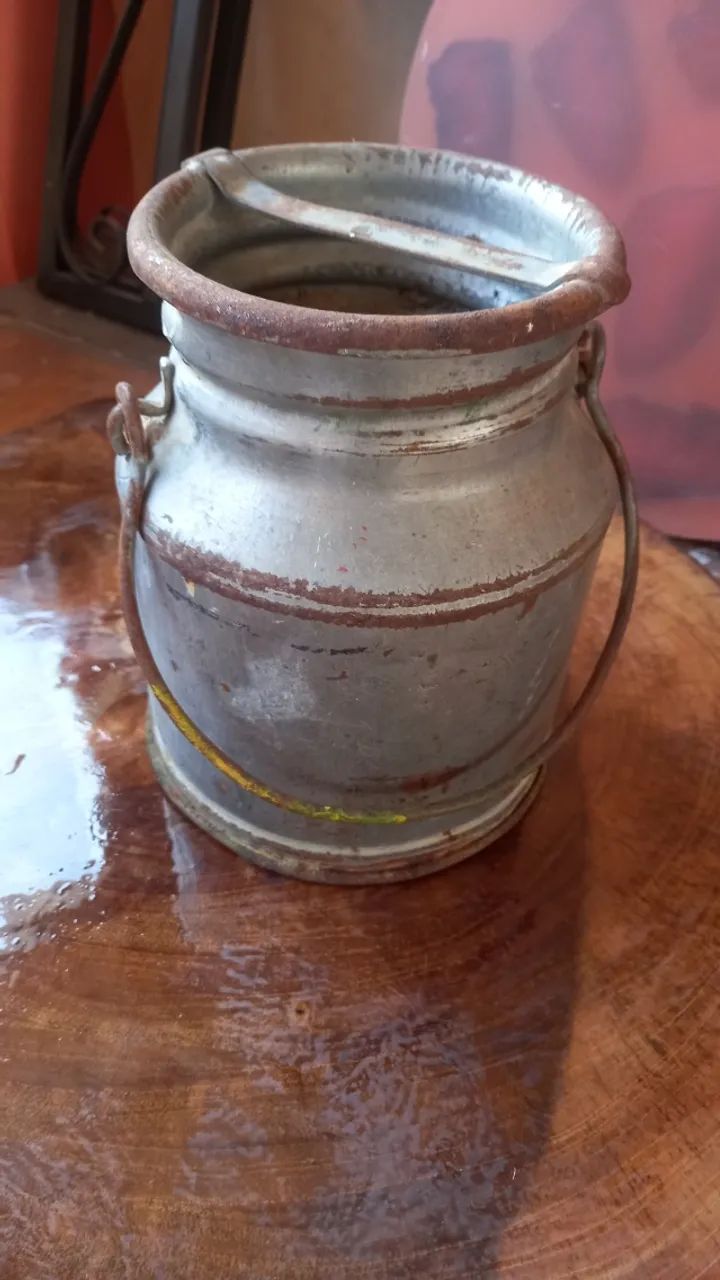Antiguidade. Lata de leite - Foto 2