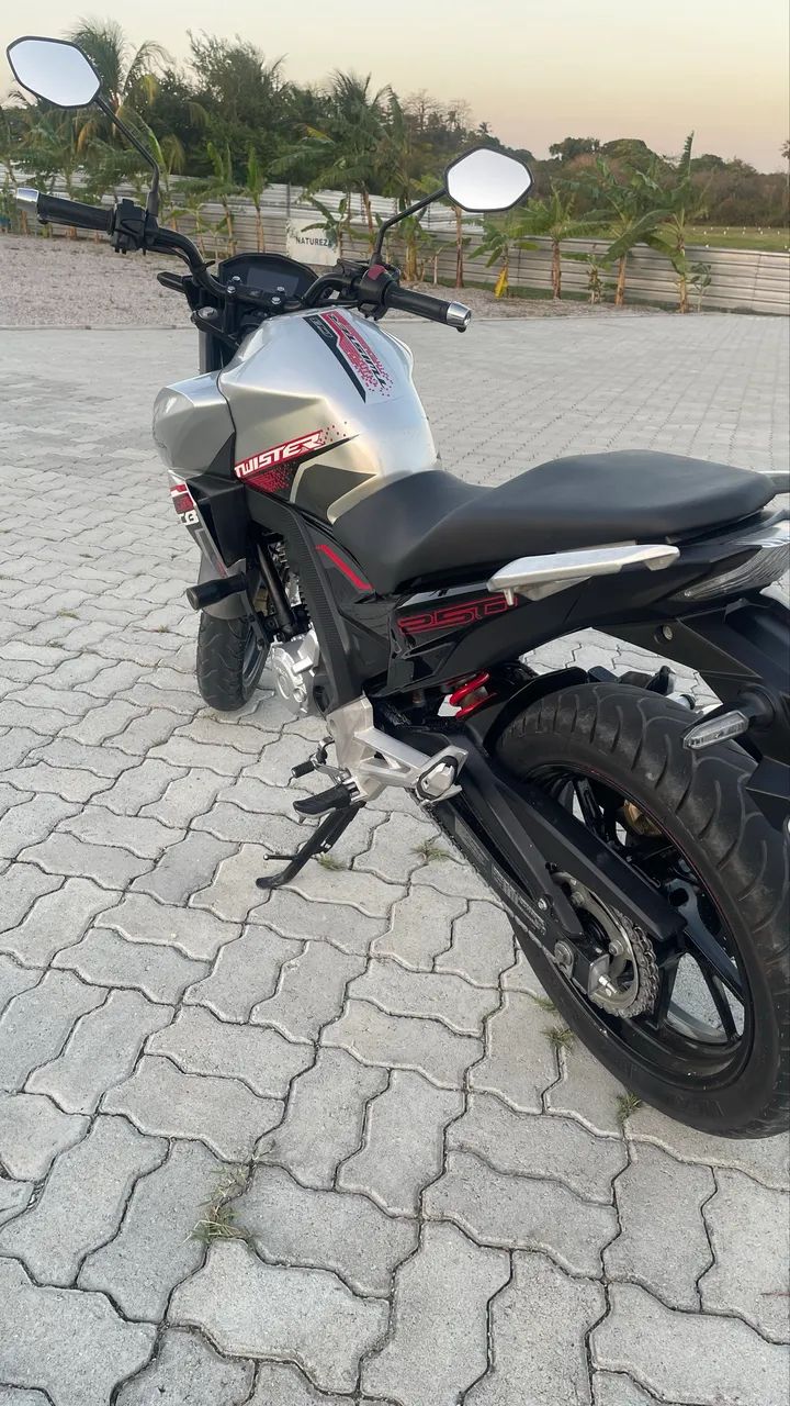 CB Twister 250 2021 - Foto 3