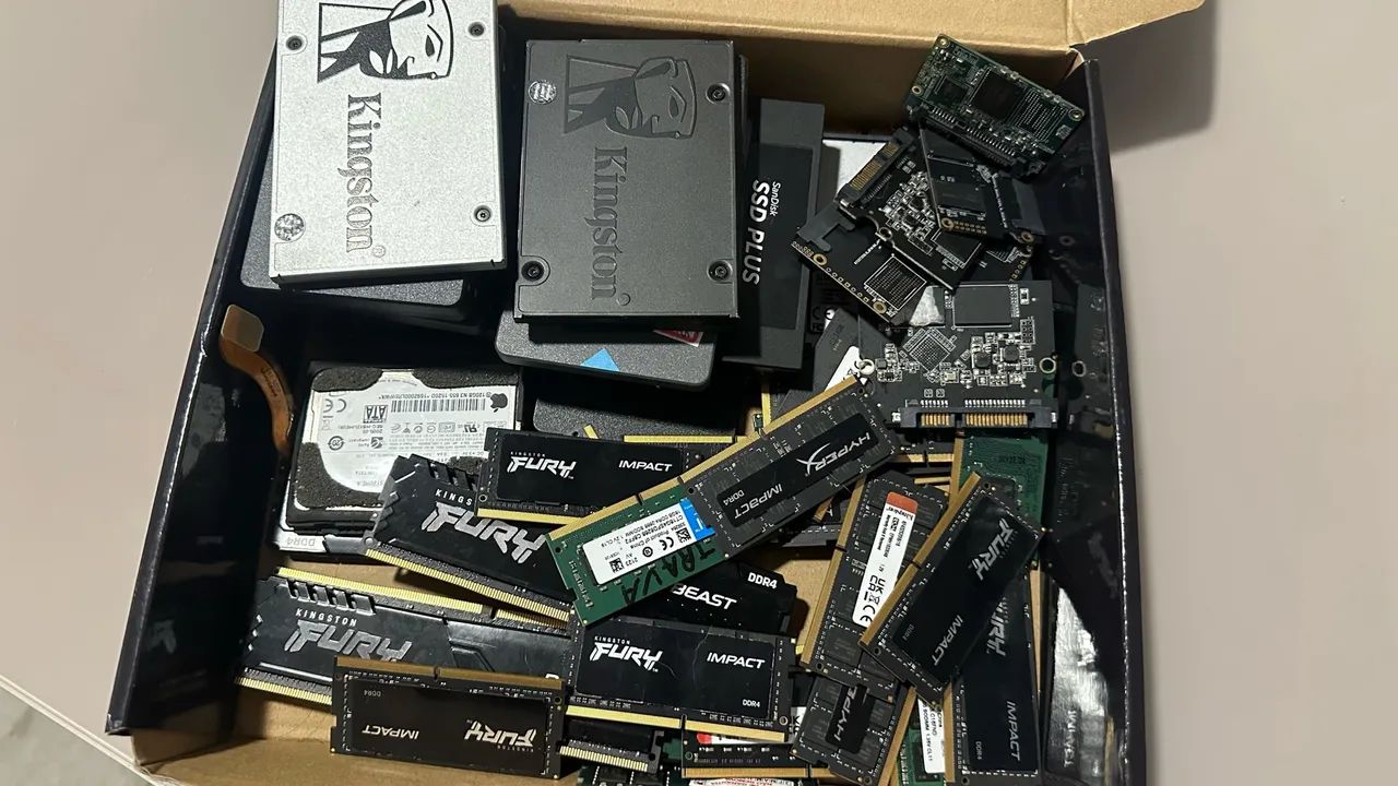Lote memoria ram e SSD