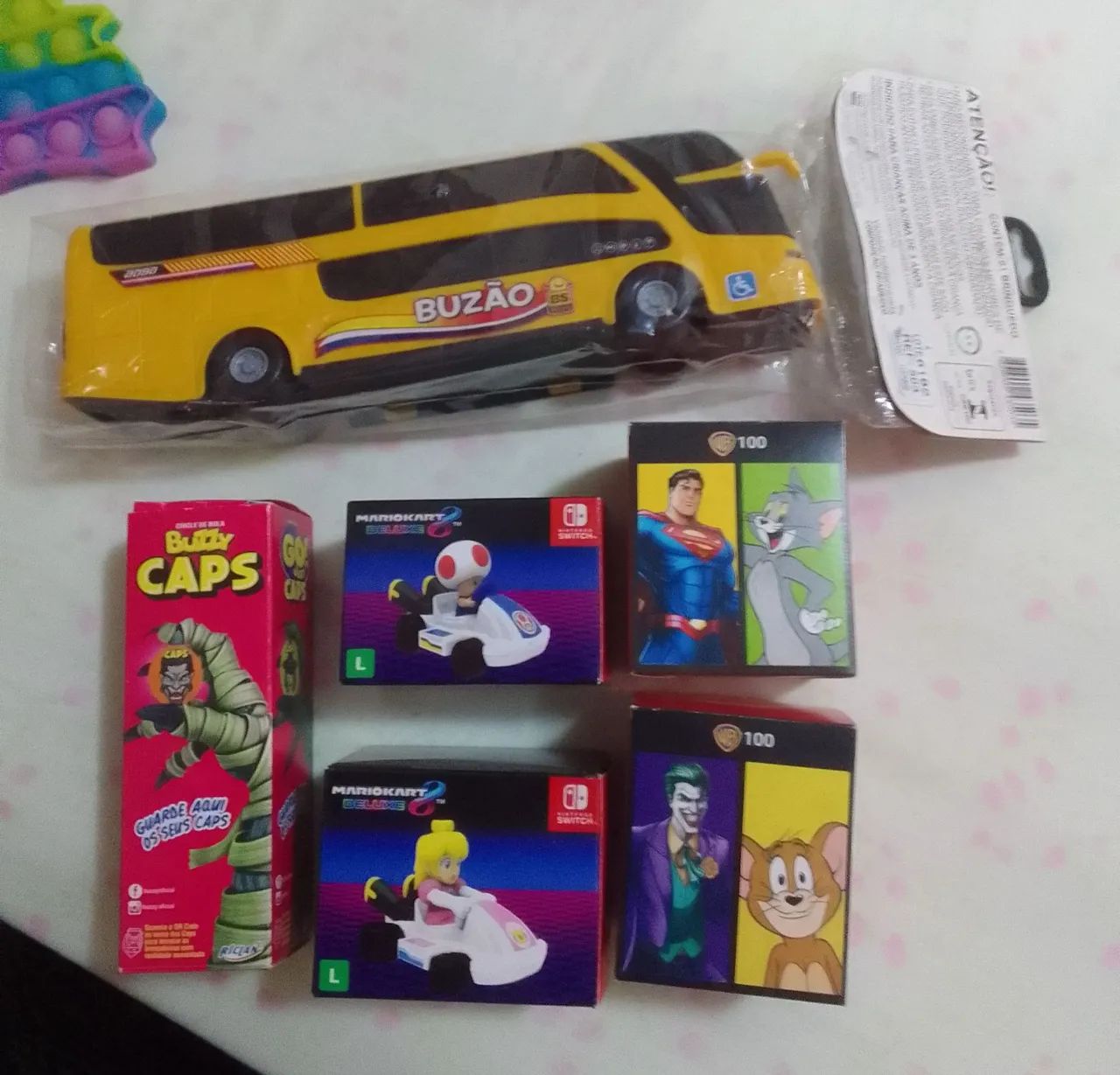 Muitos Brinquedos + Álbuns de Figurinhas.  - Foto 3
