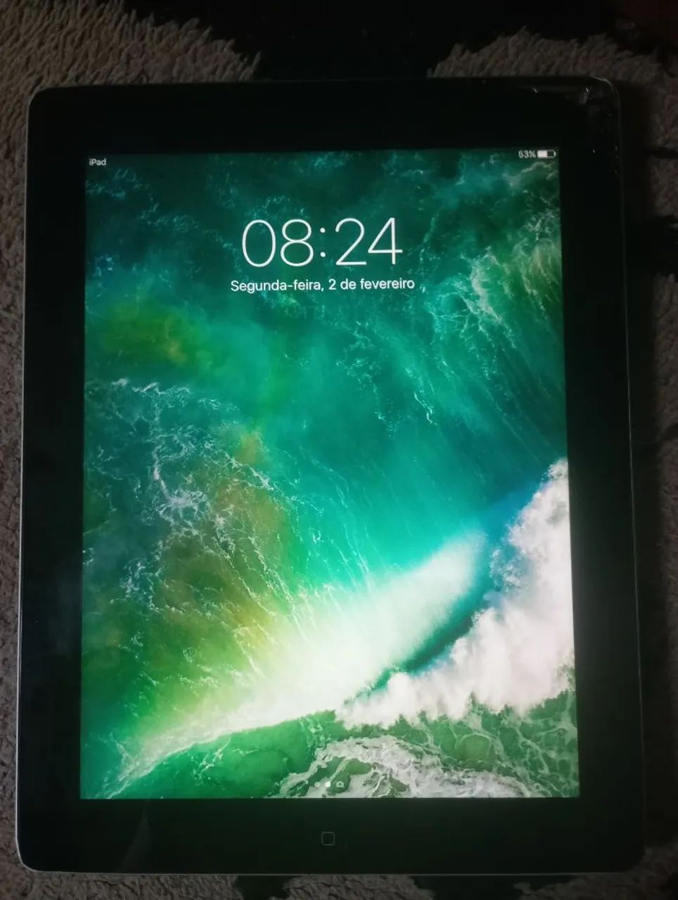 iPad Apple mod A1458 16 gb iCloud liberado com detalhe na tela 