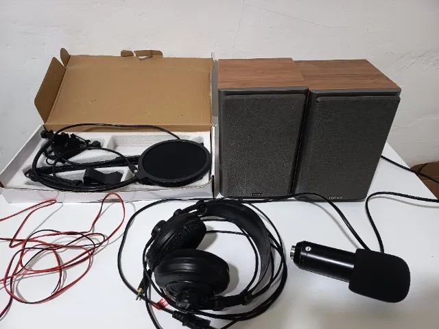 Monitor De Áudio Edifier R1000t4 + Microfone + Fone de referência - Foto 2