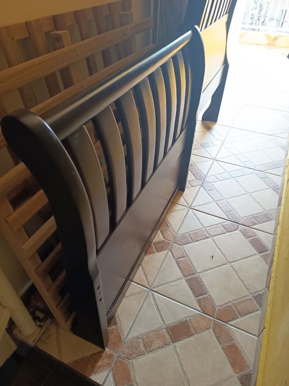 Cama solteiro com auxiliar + dois colchões de solteiro  - Foto 4