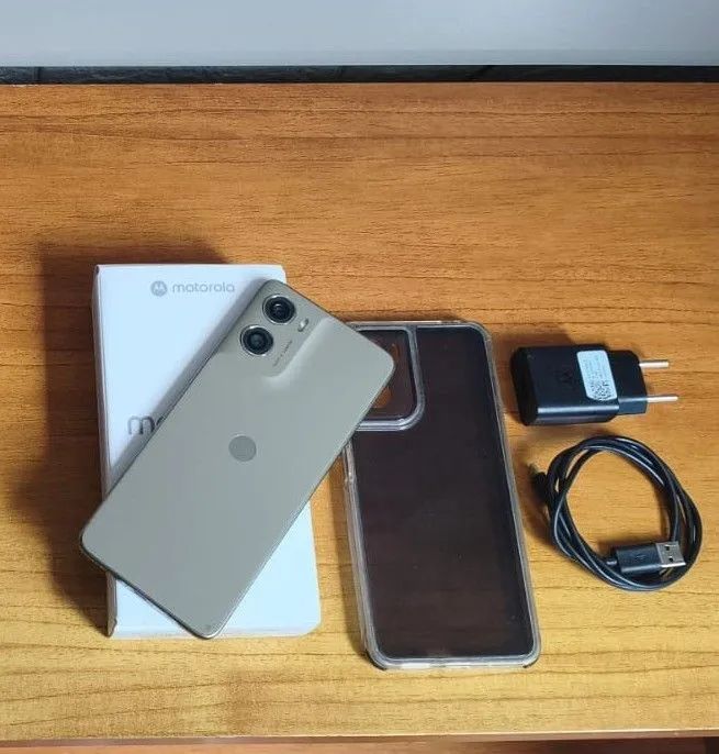Moto G06 