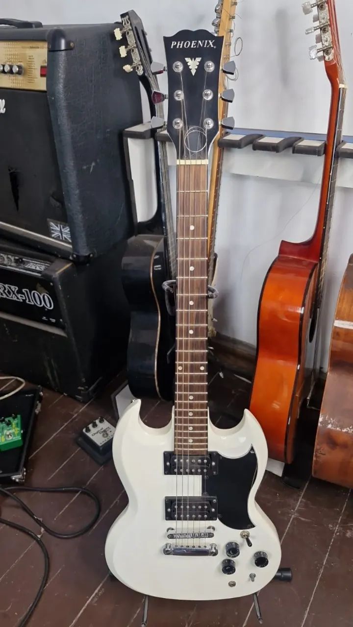 Guitarra Phoenix SG