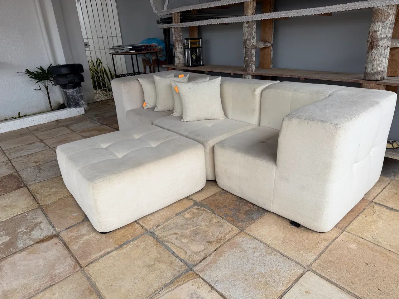 Sofá Modular 3 lugares em Boucle - 2 Braços com Chaise - Linho