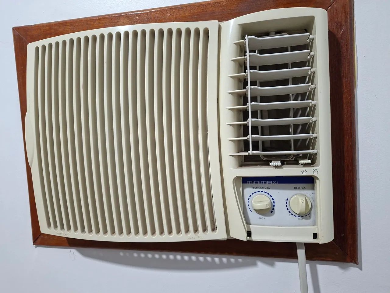 Ar Condicionado de janela 127v - R$500