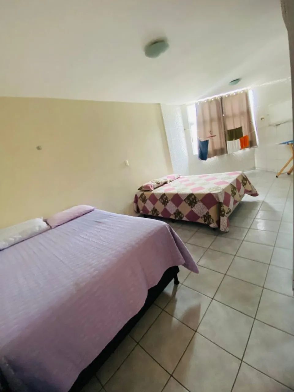 APTO MOBILIADO COM 1 QUARTO, SALA, COZINHA, BANHEIRO, VAGA ROTATIVA - LOCAÇÃO P/TEMPORADA  - Foto 2