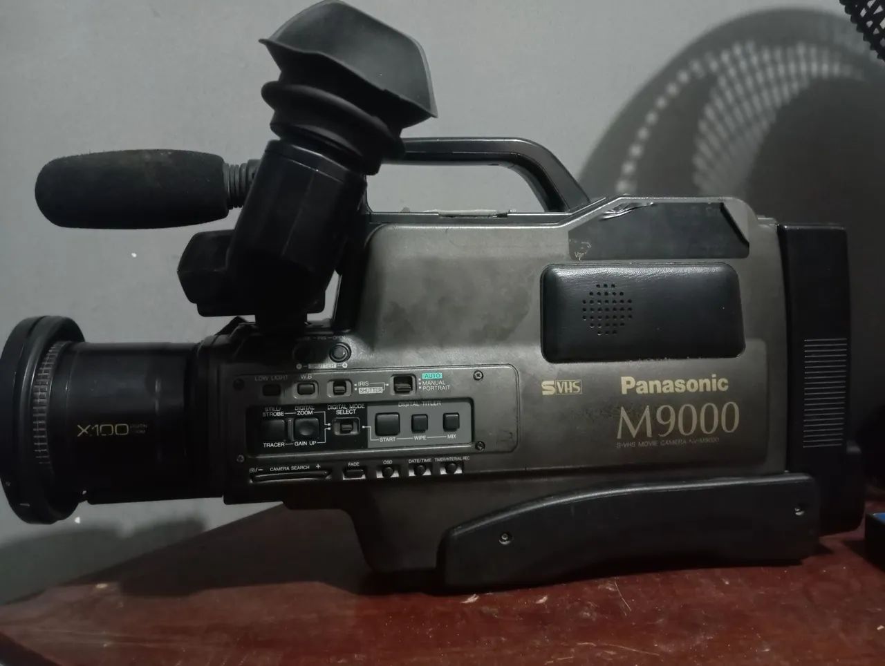 Câmera Panasonic M9000