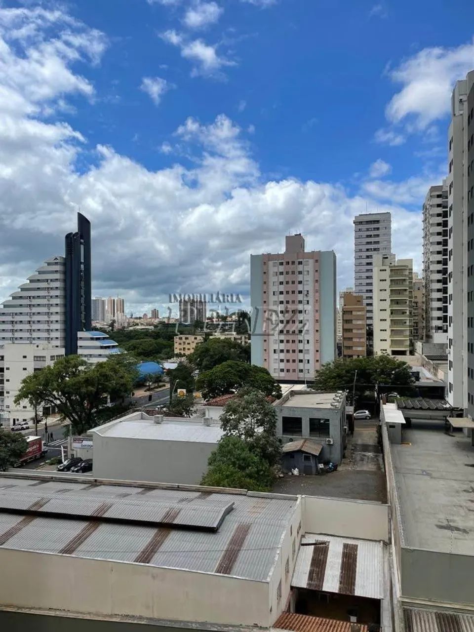 Apartamento à venda no Edifício Copenhague no centro de Londrina - Rua Goiás - Foto 5