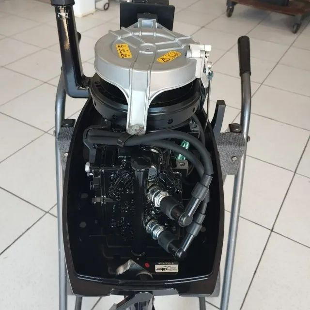 Motor de Popa Tohatsu 9.8HP - Foto 6