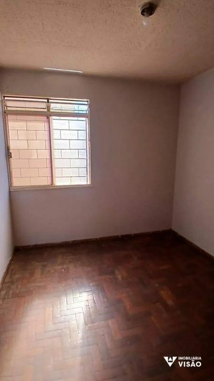 APARTAMENTO PARA ALUGAR COM 02 QUARTOS, 01 VAGA, CONJUNTO GUANABARA - Foto 2