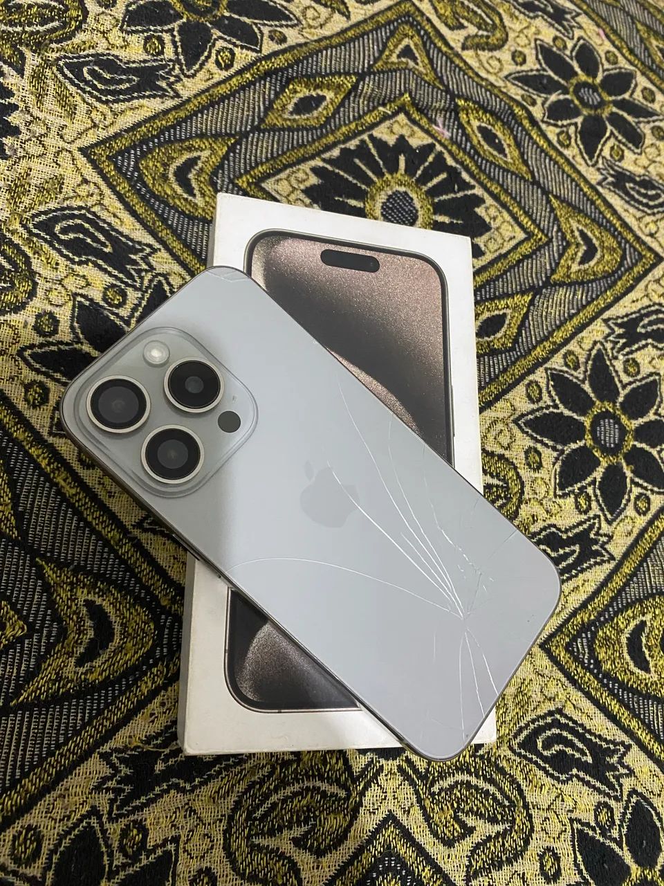 iPhone 15 pro 128gb - Foto 2