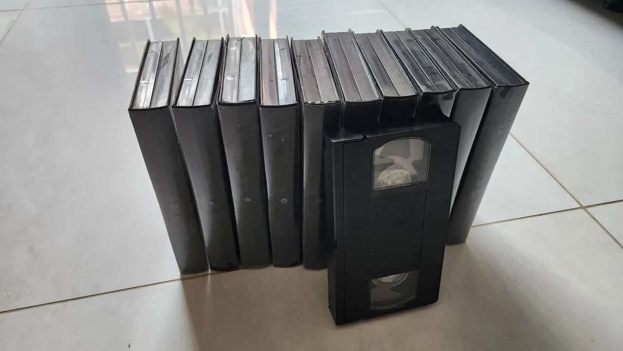 10 FITAS VHS NOVÍSSIMAS
