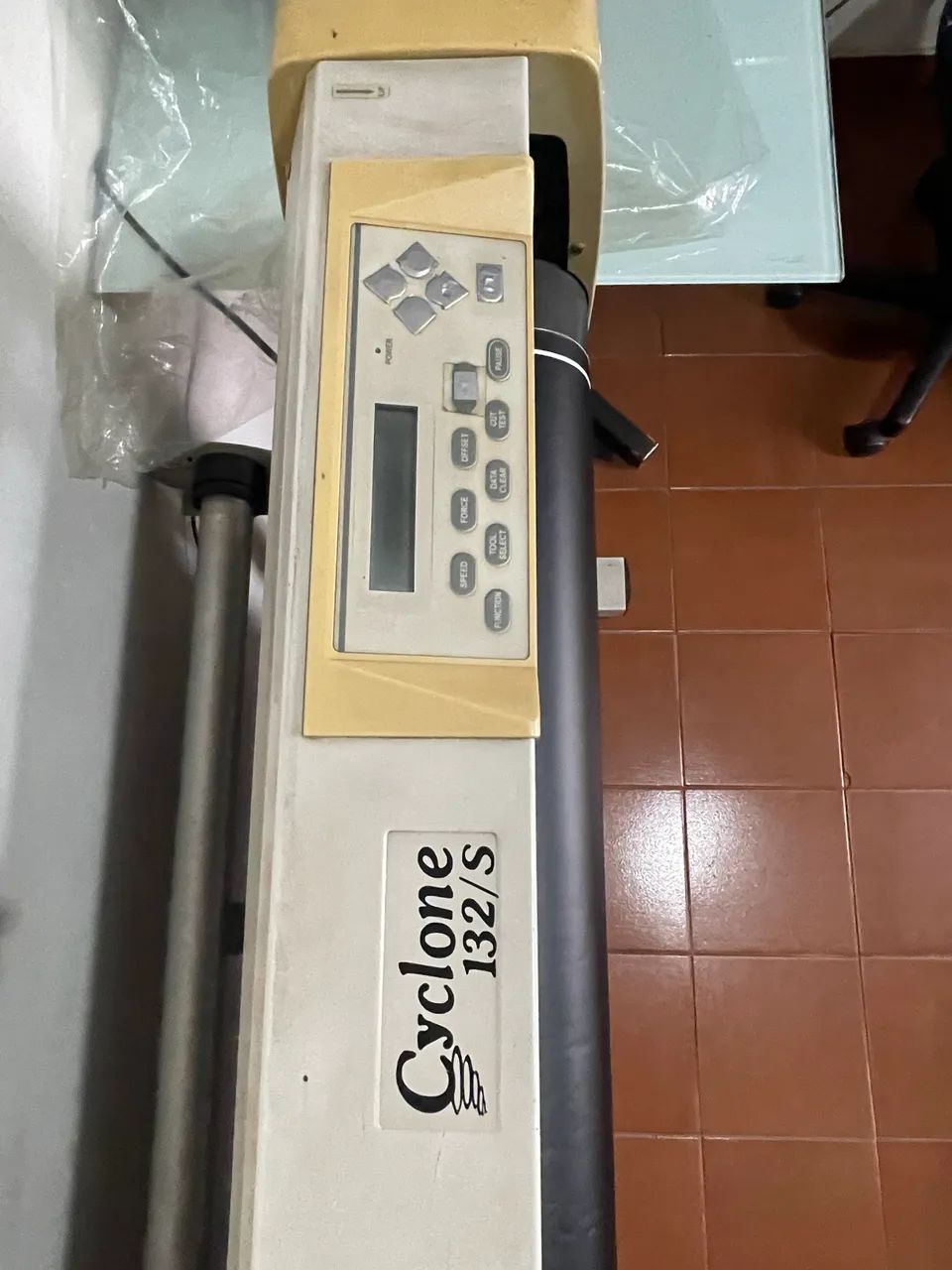 Adhesive Cutting Plotter422992343184199681