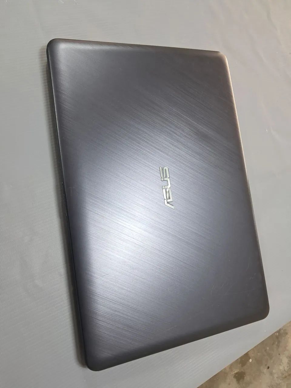 Notebook Asus cpu1.1ghz 4gb ram dr4 barateza - Foto 2