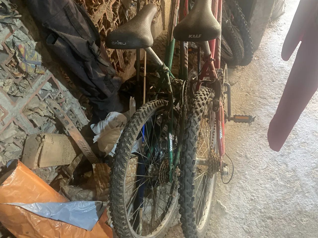 02 BICICLETAS EM PERFEITO ESTADO  - Foto 2