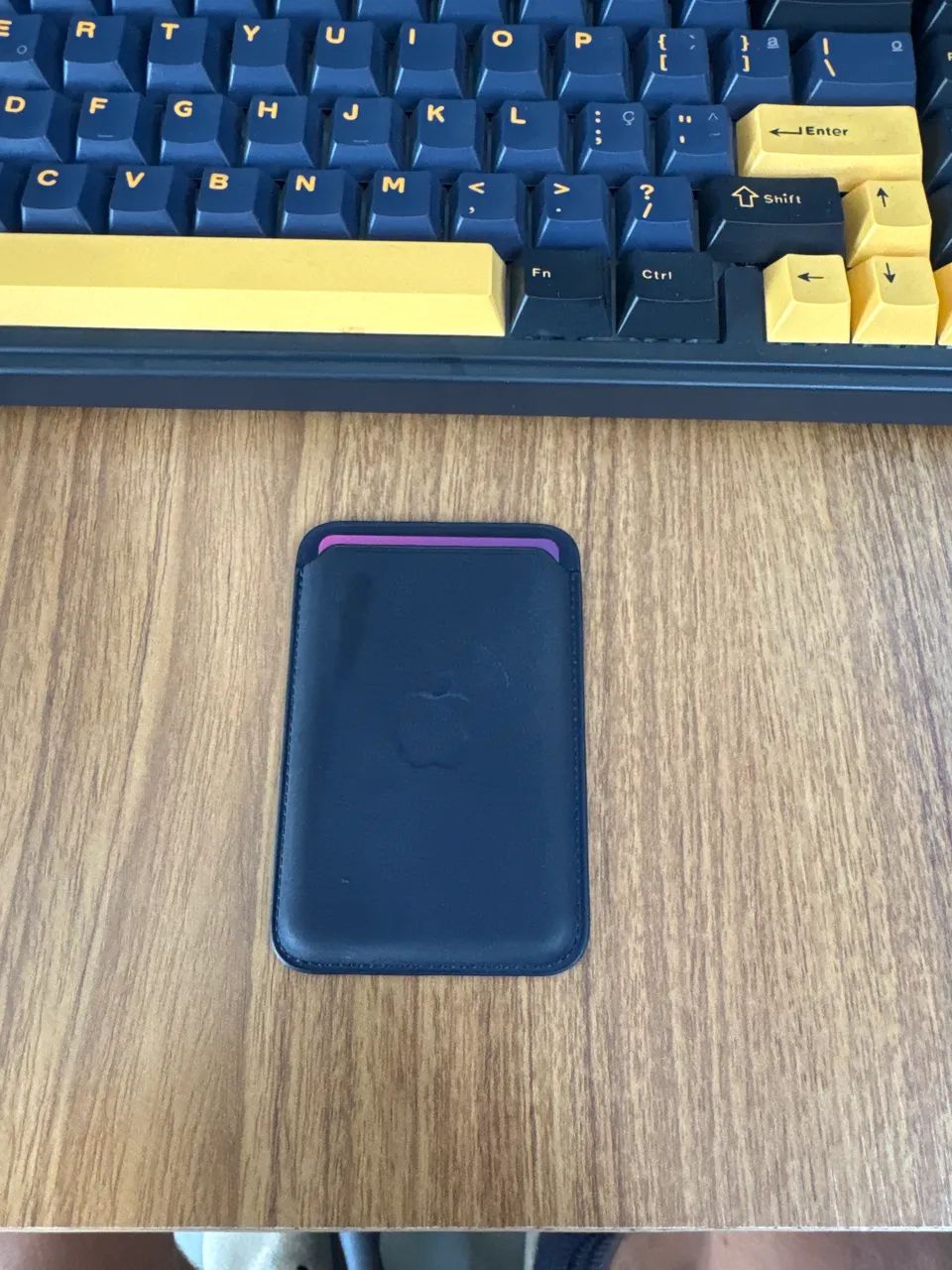 Carteira MagSafe FineWoven (apple wallet)