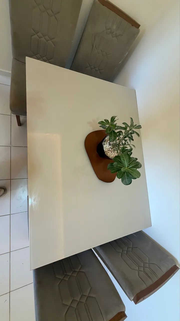 Mesa de Jantar 4 Lugares com 4 Cadeiras - Foto 2