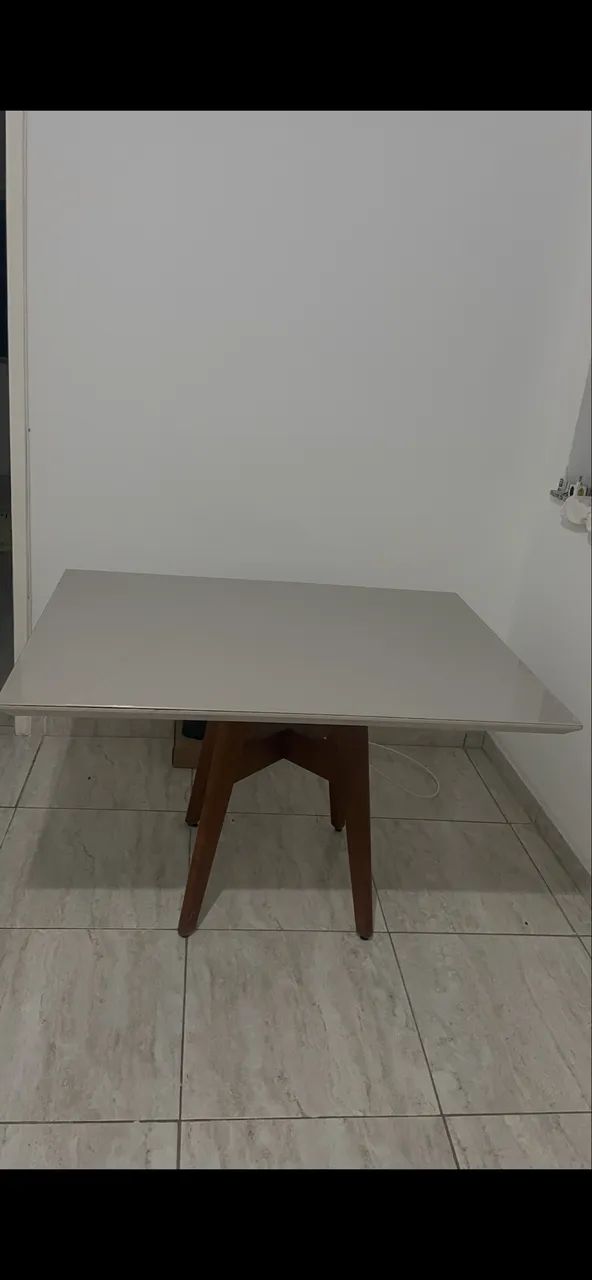 Mesa de Vidro
