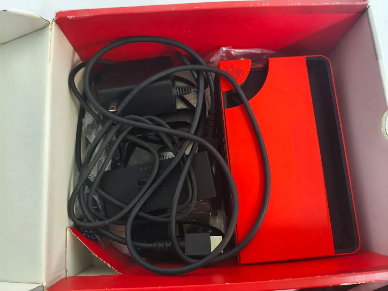 Nintendo Switch OLED - edição Mario  - Foto 3
