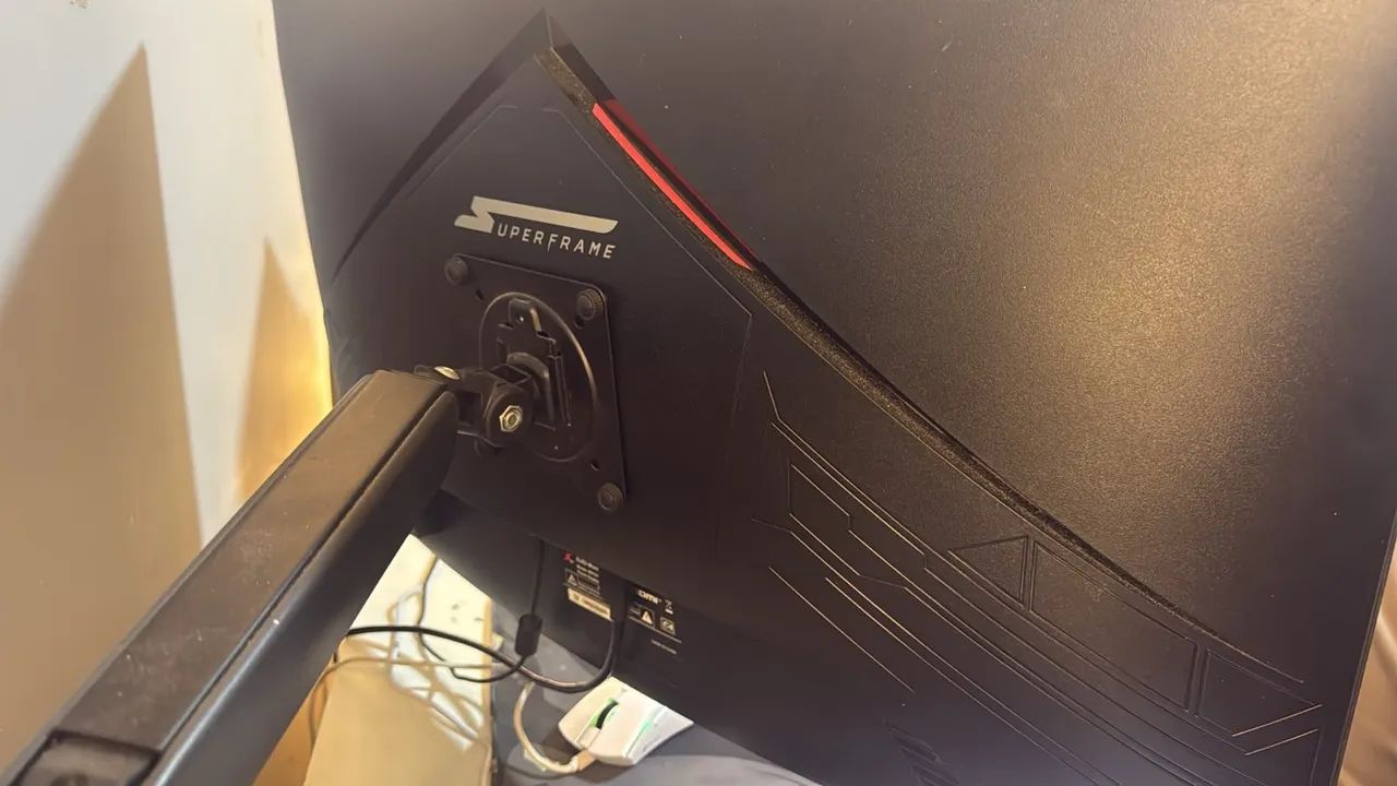 Monitor superframe 32 polegadas , 165 hz