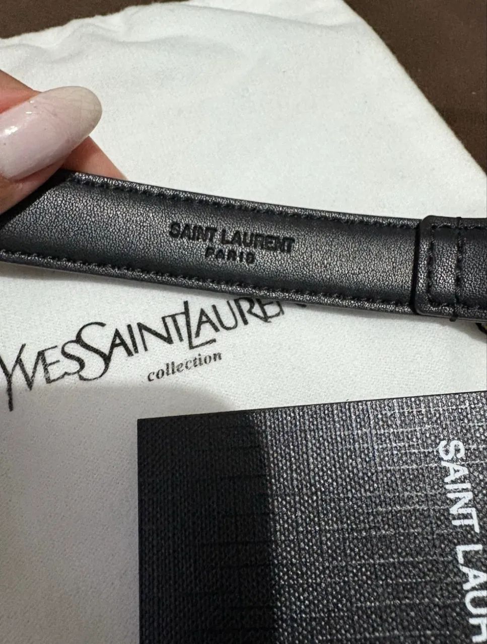 Cinto Yves saint laurent preto com fivela dourada 80 cm - Foto 3