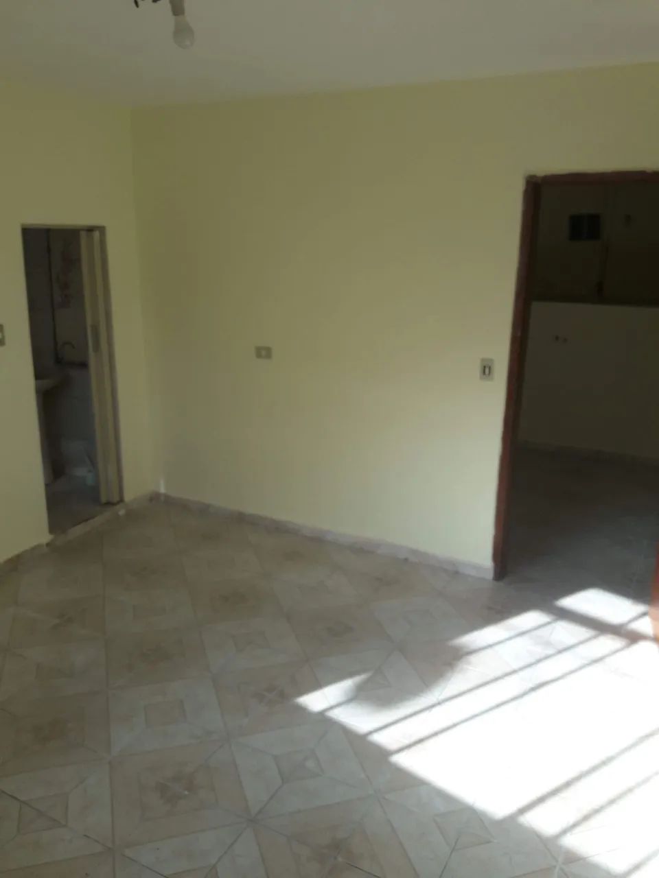 Alugo 2 cômodos piraporinha $750 - Foto 3